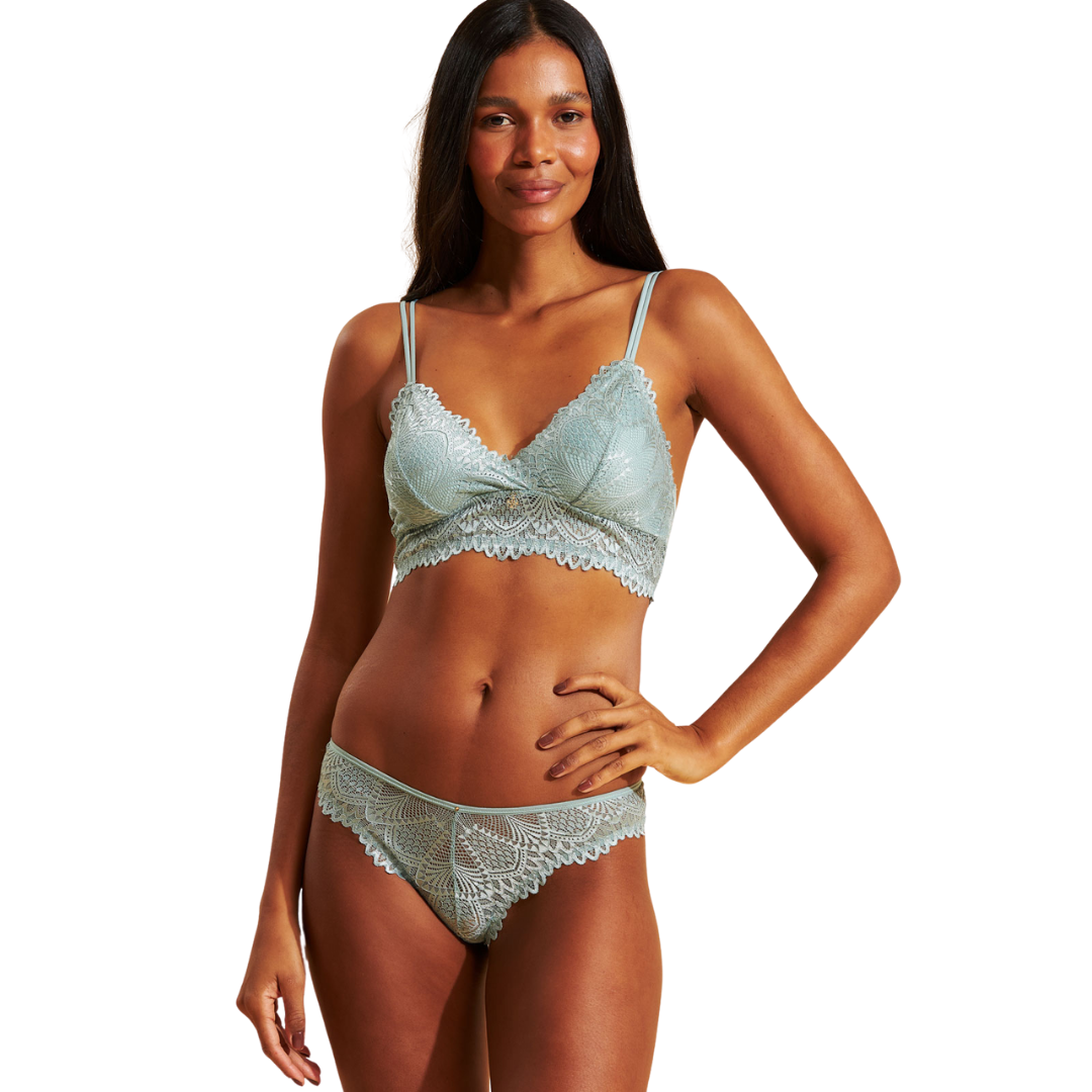 Sutiã com Bojo e sem Aro de Renda