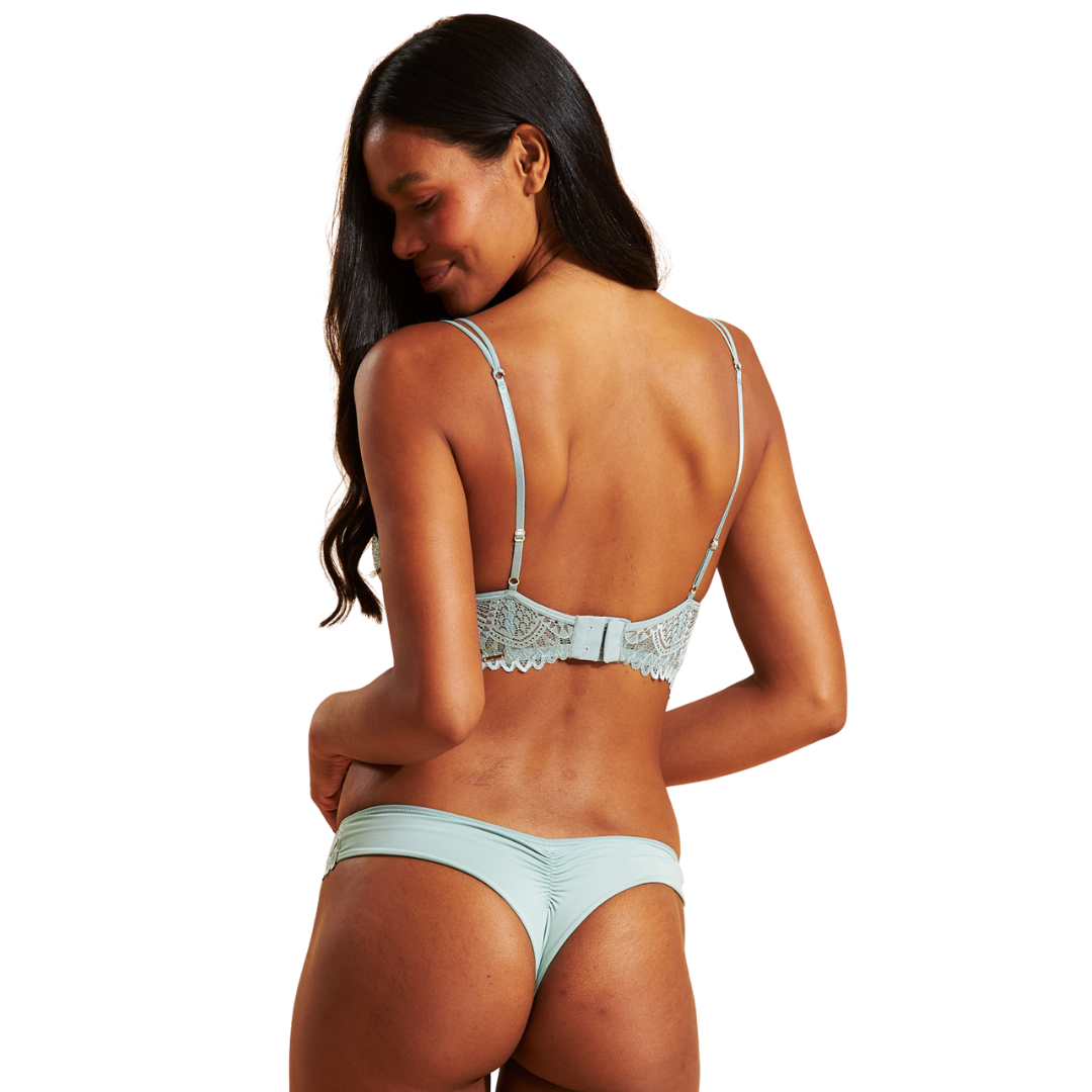 Sutiã com Bojo e sem Aro de Renda